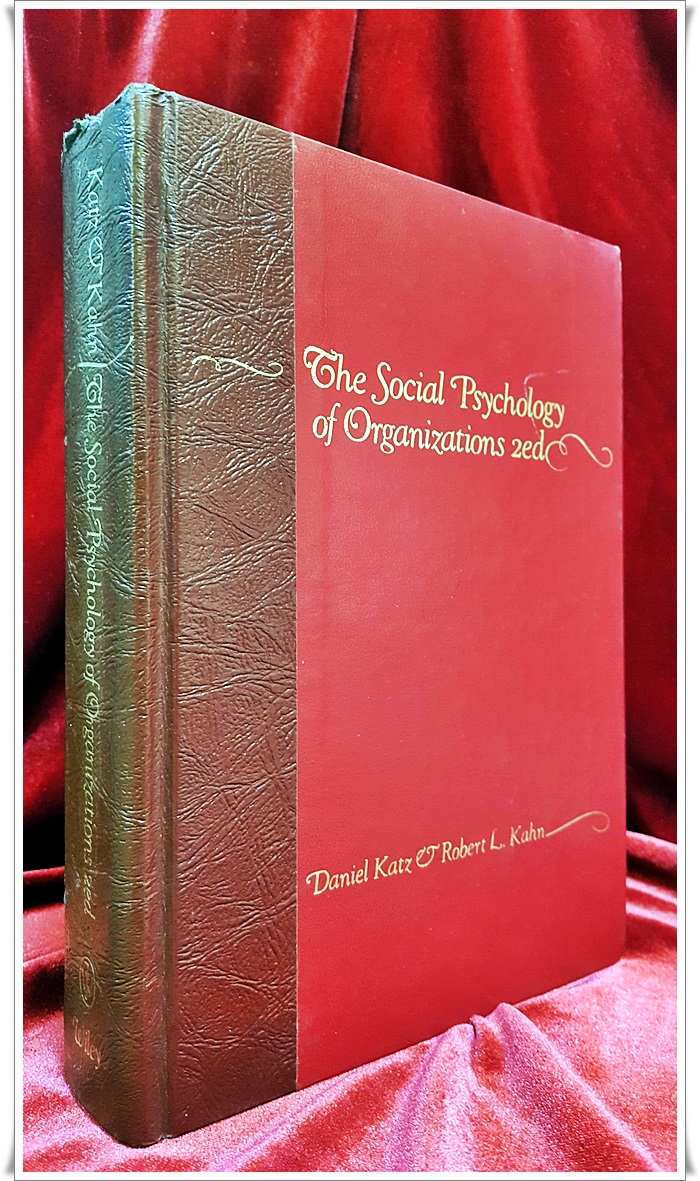 조직의 사회 심리학 (원서) The Social Psychology of Organizations 1978 (Hardcover)