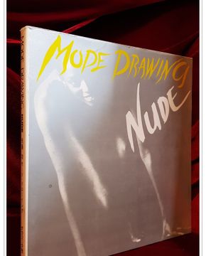 Mode Drawing: Nude/Female (Mode Drawing Series, No 1) Paperback  – June 1, 1986 모드 드로잉 : 누드/여성 (모드 드로잉 시리즈, No.1) 페이퍼백